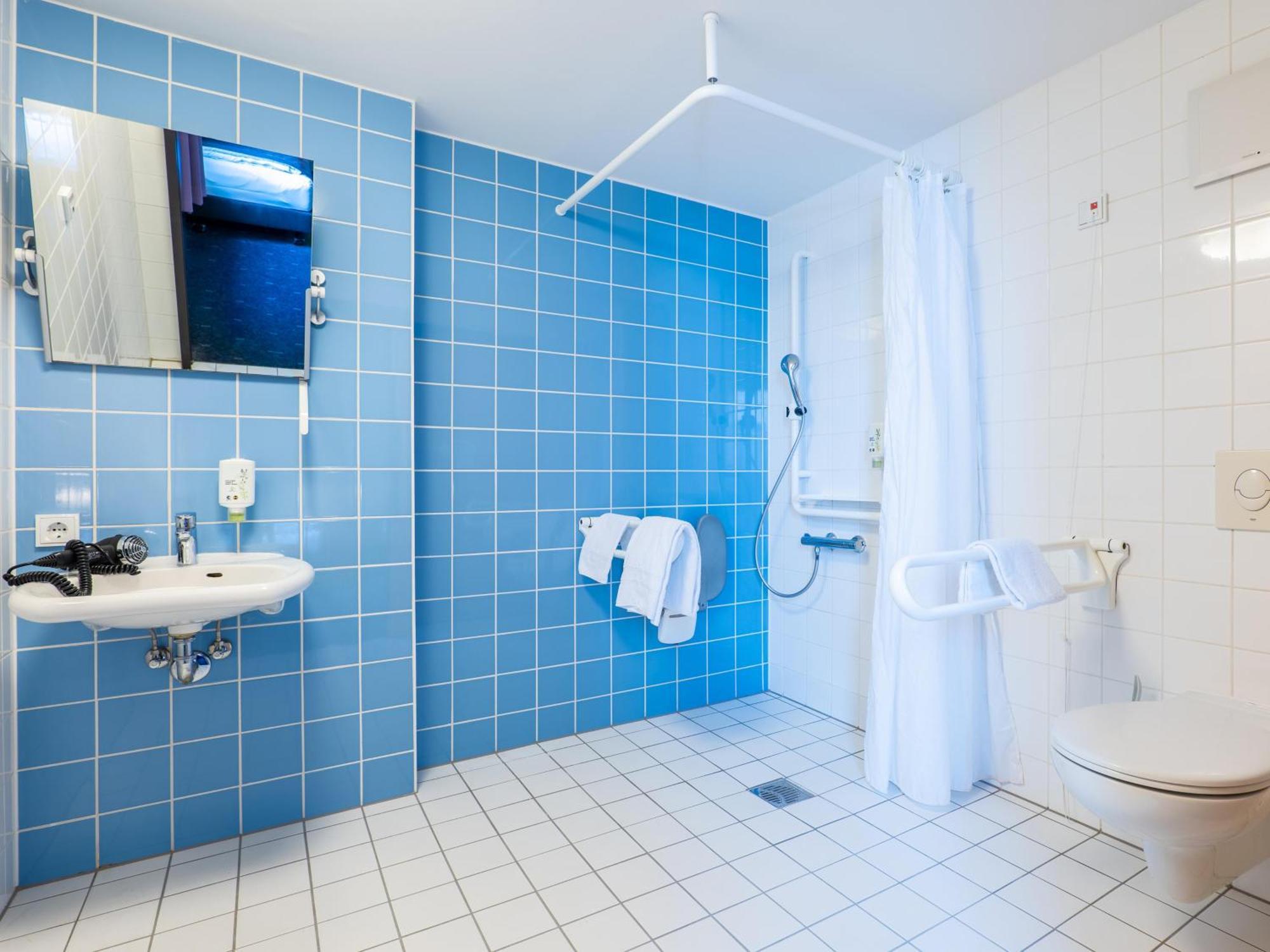 B&B Hotel Χαϊλμπρόν Εξωτερικό φωτογραφία