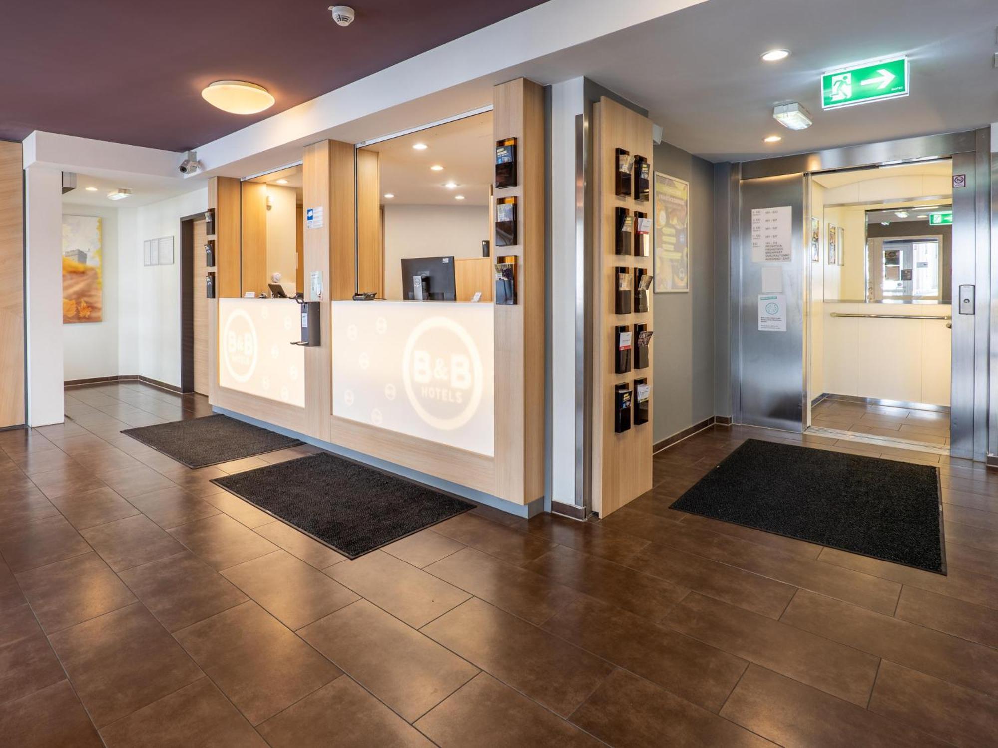 B&B Hotel Χαϊλμπρόν Εξωτερικό φωτογραφία