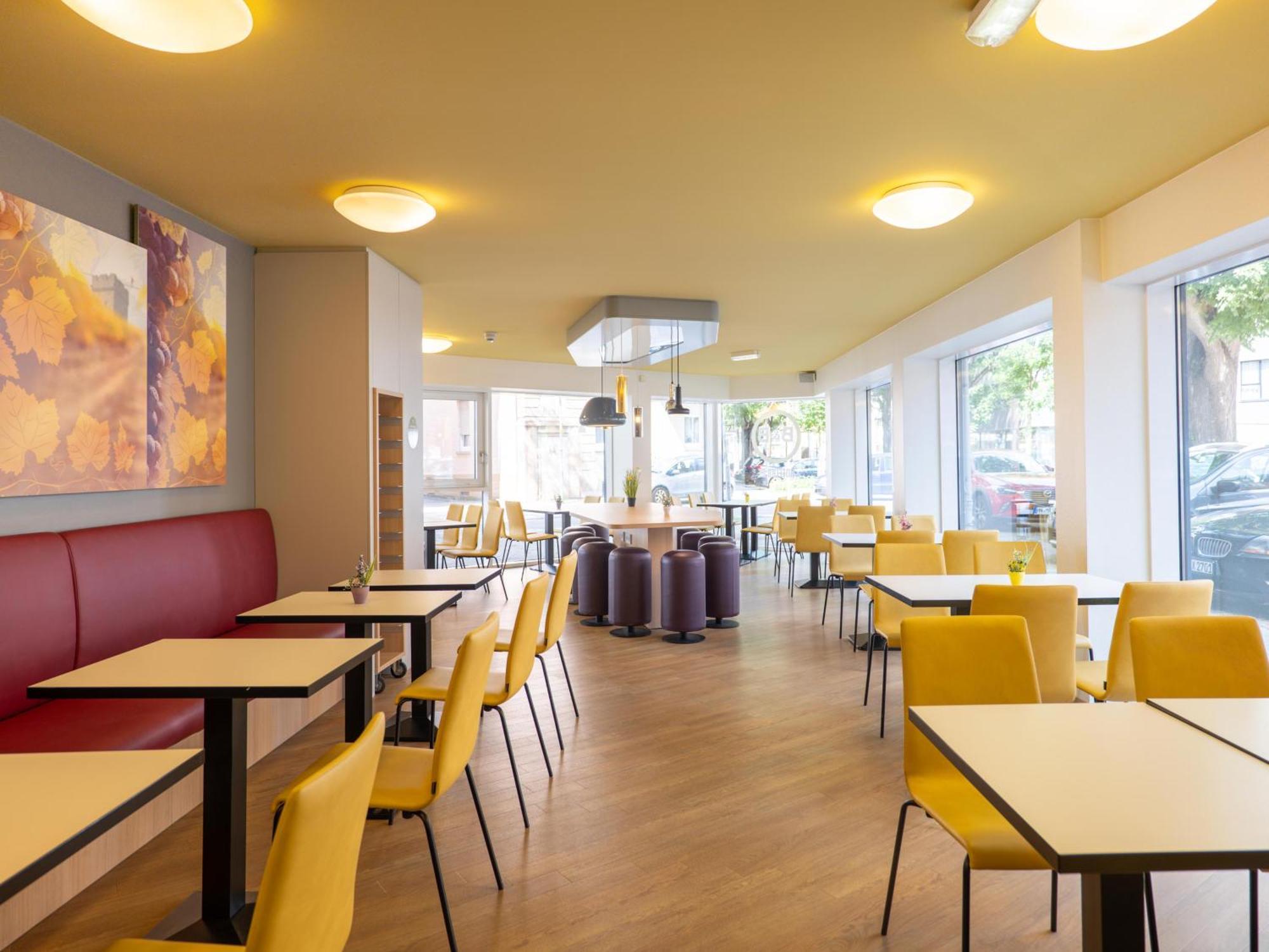 B&B Hotel Χαϊλμπρόν Εξωτερικό φωτογραφία