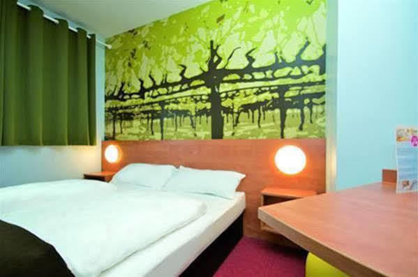 B&B Hotel Χαϊλμπρόν Εξωτερικό φωτογραφία