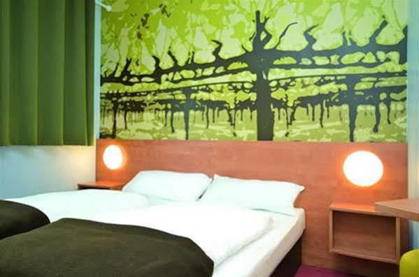 B&B Hotel Χαϊλμπρόν Εξωτερικό φωτογραφία