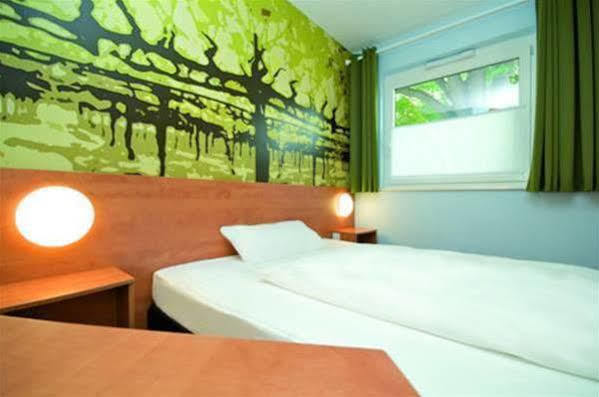 B&B Hotel Χαϊλμπρόν Εξωτερικό φωτογραφία