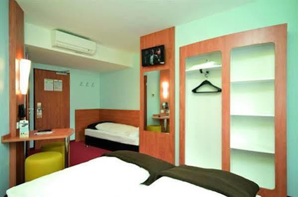 B&B Hotel Χαϊλμπρόν Εξωτερικό φωτογραφία